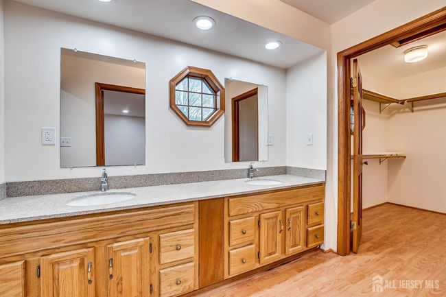 86 Bunker Hill Rd, House other with 3 bedrooms, 3 bathrooms and null parking in Lawrence NJ | Image 31