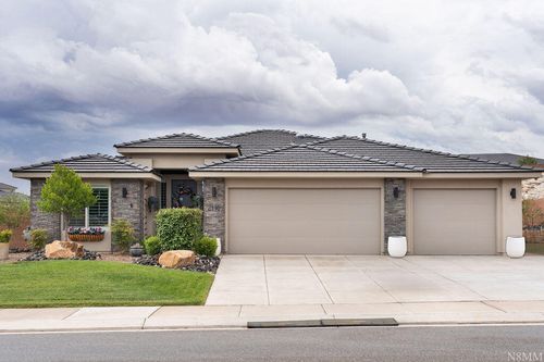 2210 E Mountain Trl, St George, UT, 84790-2348 | Card Image
