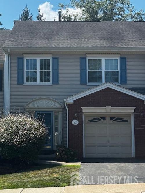 62 Topaz Dr, Franklin Park, NJ, 08823-1614 | Card Image