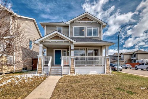 2442 Kingsland Road Se, Home with 4 bedrooms, 3 bathrooms and 2 parking in Airdrie AB | Card Image
