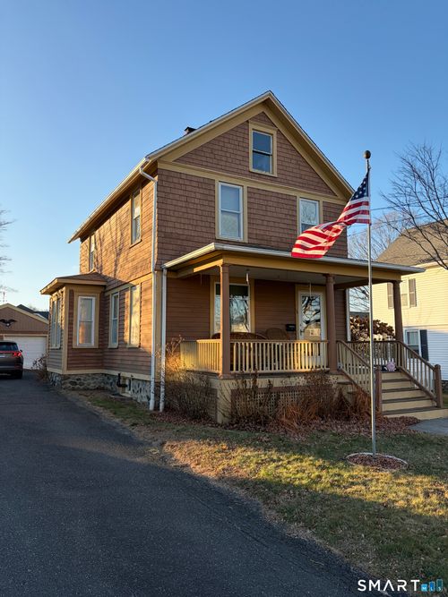 34 Mallory St, Danbury, CT, 06810-5436 | Card Image