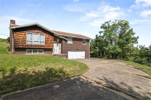 26 Petrak St, Charleroi, PA, 15022-1713 | Card Image