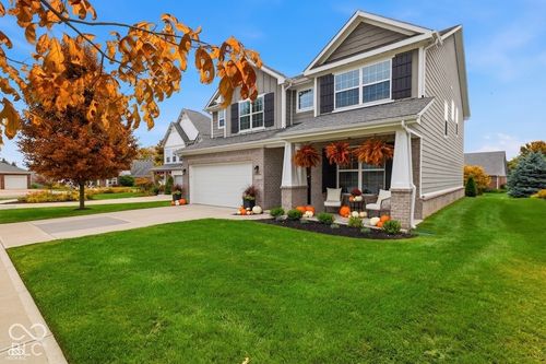 2373 Somerset Cir, Franklin, IN, 46131-7075 | Card Image