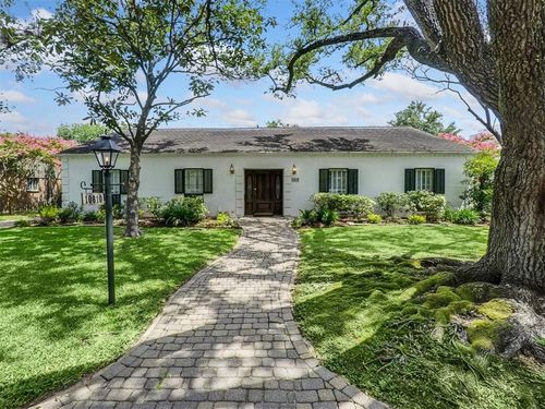 10610 Piping Rock Ln, Houston, TX, 77042-2823 | Card Image
