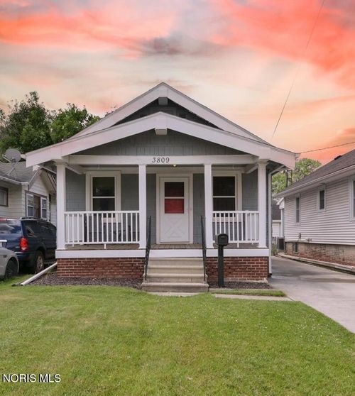 3809 Almeda Dr, Toledo, OH, 43612-1130 | Card Image
