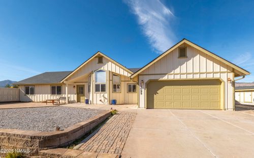 11095 N Desert View Ln, Flagstaff, AZ, 86004-1762 | Card Image