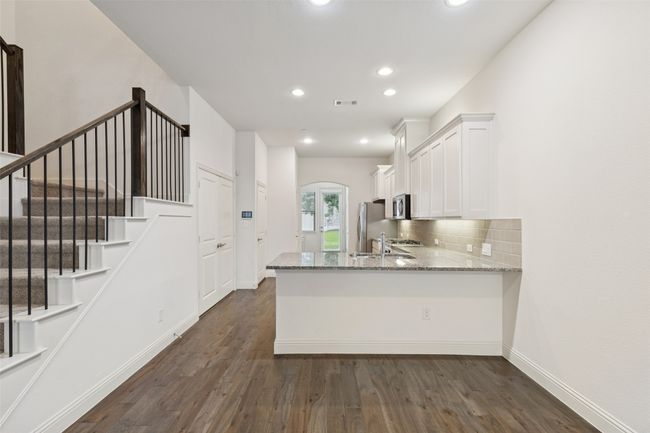 7108 Mitchell Dr, Townhouse with 3 bedrooms, 3 bathrooms and null parking in Mckinney TX | Image 8