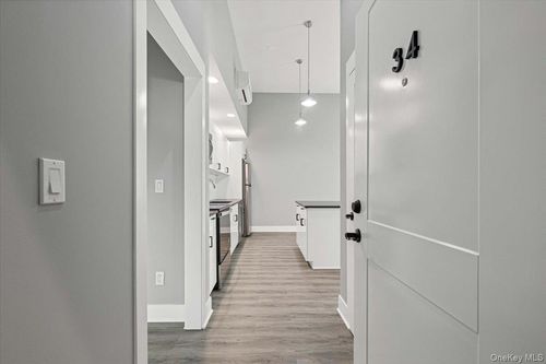 34-47 Beekman Ave, Sleepy Hollow, NY, 10591-2648 | Card Image