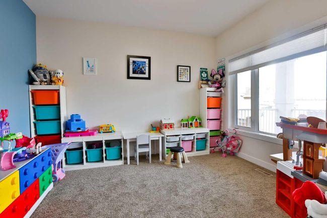 240 Prairie Rose Place S, House other with 7 bedrooms, 4 bathrooms and 7 parking in Lethbridge AB | Image 5