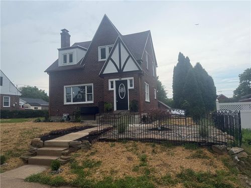 2309 W Washington St, Allentown, PA, 18104-3929 | Card Image