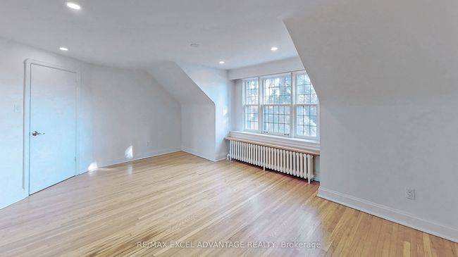 2 Sandringham Dr, House other with 4 bedrooms, 3 bathrooms and 6 parking in North York ON | Image 16