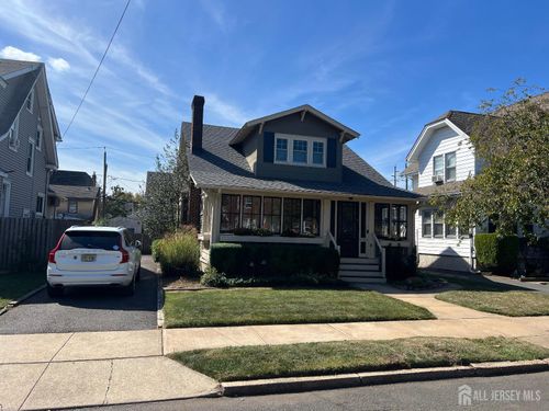 14 Edgeworth Pl, New Brunswick, NJ, 08901-3022 | Card Image