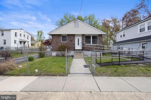 719 Girard Ave, COLLINGDALE, PA, 19023-3534 | Card Image