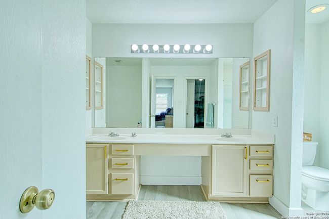 112 Springtree Holw, House other with 4 bedrooms, 3 bathrooms and null parking in Cibolo TX | Image 34