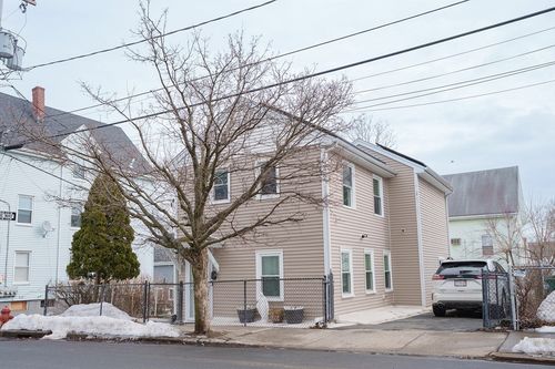 80 Collins St, Lynn, MA, 01902-2250 | Card Image