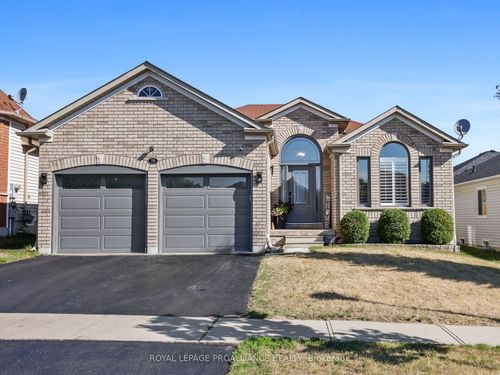 70 Jiggins Crt, Port Hope, ON, L1A0A2 | Card Image