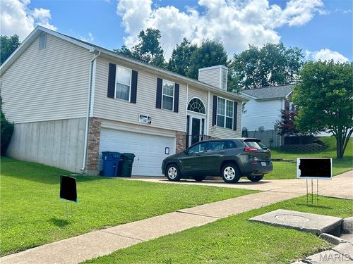 1322 Rockwood Forest Dr, Arnold, MO, 63010-4356 | Card Image