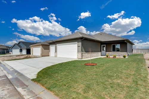 4434 N Sunny Ct, Wichita, KS, 67205-7201 | Card Image
