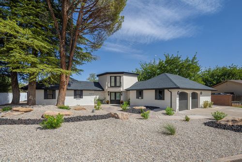 3273 S Bloomington Dr W, St. George, UT, 84790-7766 | Card Image