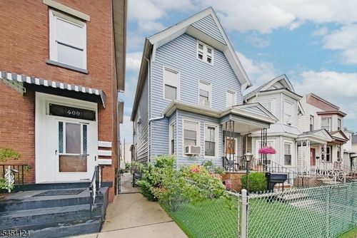 402 Davis Ave, Harrison, NJ, 07029-1510 | Card Image