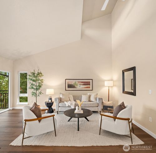 302-12014 98th Ave Ne, Kirkland, WA, 98034-4253 | Card Image