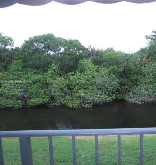 f-1141 Lake Victoria Dr, West Palm Beach, FL, 33411-3266 | Card Image
