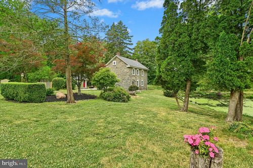 967 State Rd, COOPERSBURG, PA, 18036-9693 | Card Image
