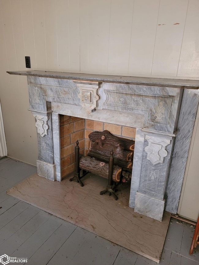 202 N West St, House other with 4 bedrooms, 2 bathrooms and null parking in Sigourney IA | Image 26