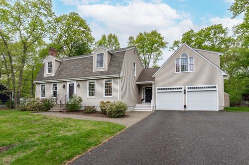 7 Longobardi Dr, Franklin, MA, 02038 | Card Image