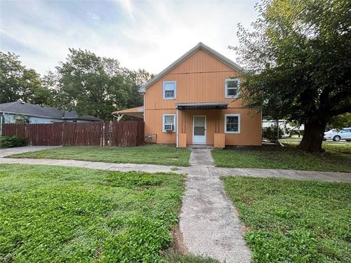 603 N 3rd St, Burlington, KS, 66839-1211 | Card Image