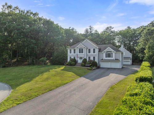 8 Aulson Rd, Salem, NH, 03079-1773 | Card Image