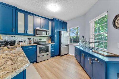 6534 Via Regina, Boca Raton, FL, 33433-3952 | Card Image