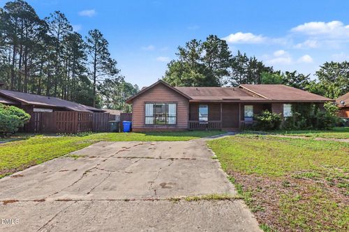 645 Mosswood Ln, Fayetteville, NC, 28311-1916 | Card Image