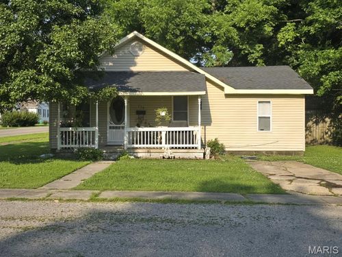 730 N Walnut St, Dexter, MO, 63841-1268 | Card Image