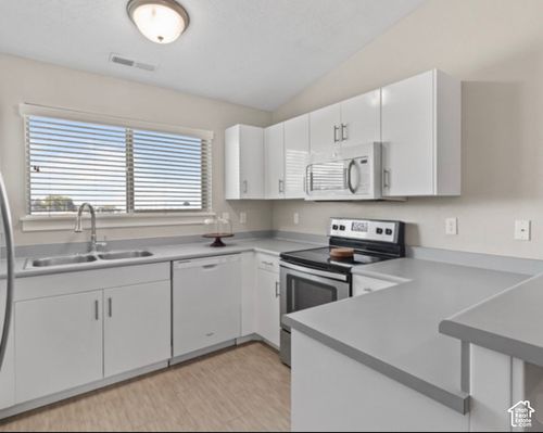 205-1079 W 965 N, Orem, UT, 84057-4145 | Card Image