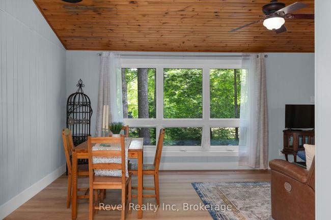 1204 Tiny Beaches Rd N, House other with 3 bedrooms, 2 bathrooms and 4 parking in Tiny ON | Image 10