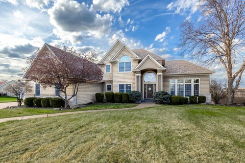 2916 E 45th Court, Davenport, IA, 52804 | Card Image