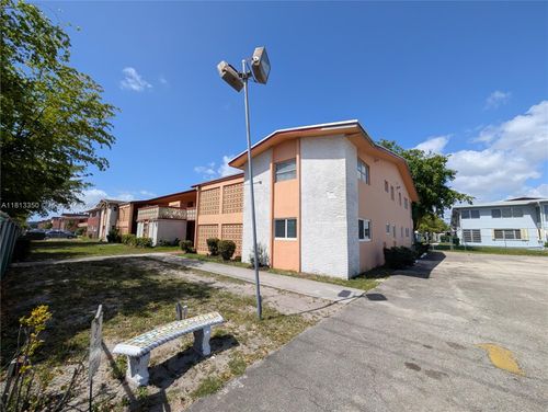 apt-311-19080 Ne 3rd Ct, North Miami Beach, FL, 33179-3874 | Card Image