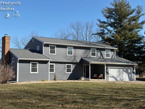 145 W. Woodmere Drive, Tiffin, OH, 44883 | Card Image