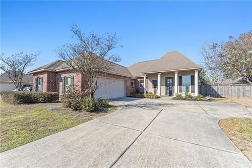 20175 Long Lake Dr, Hammond, LA, 70403-0555 | Card Image