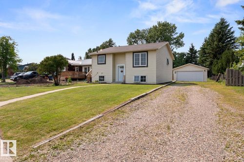 1801 Forest Dr, Cold Lake, AB, T9M1L7 | Card Image