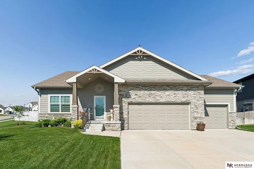 11976 S 113th St, Papillion, NE, 68046-5590 | Card Image