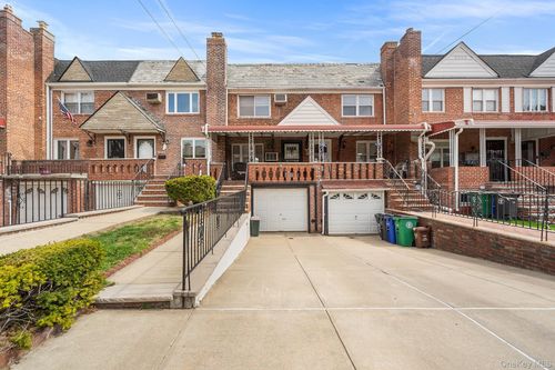 5855 79th St, Middle Village, NY, 11379-5311 | Card Image