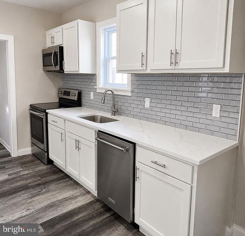 3614 Reisterstown Rd, BALTIMORE, MD, 21215-7702 | Card Image