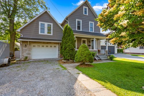 335 Helena St, Fort Erie, ON, L2A4J7 | Card Image