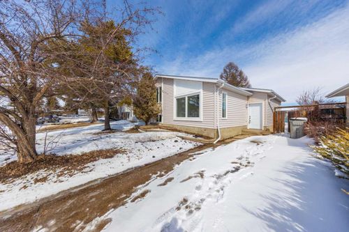 2725 57b Avenue, Lloydminster, AB, T9V2N1 | Card Image