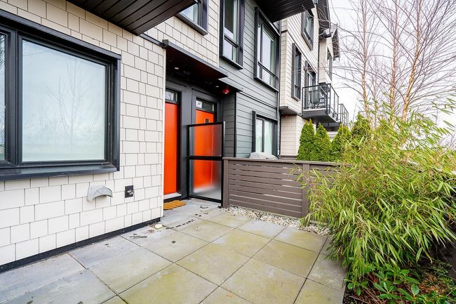 View of property entrance | Image 29