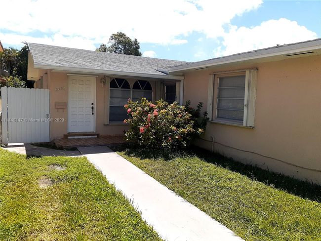 0 - 3304 Sw 23rd St, Home with 3 bedrooms, 2 bathrooms and null parking in Miami FL | Image 1