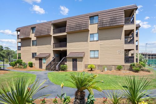 e24-40 Folly Field Rd, Hilton Head Island, SC, 29928-6801 | Card Image