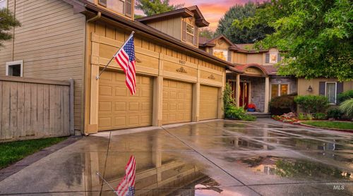 8657 W Creekrun Way, Boise, ID, 83714 | Card Image